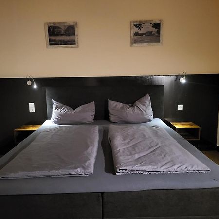 Hotel & Ferienpark Fleether Muehle Mirow Bagian luar foto