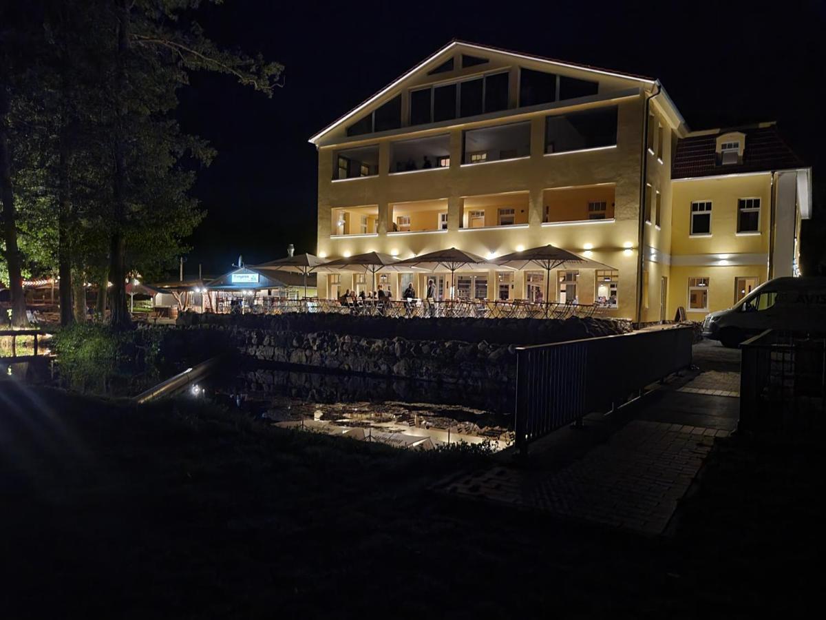 Hotel & Ferienpark Fleether Muehle Mirow Bagian luar foto