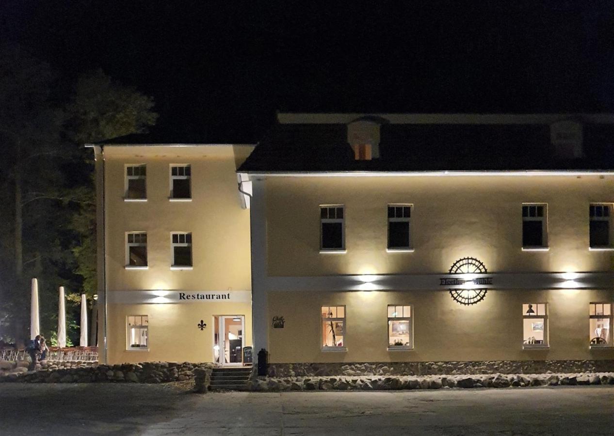 Hotel & Ferienpark Fleether Muehle Mirow Bagian luar foto
